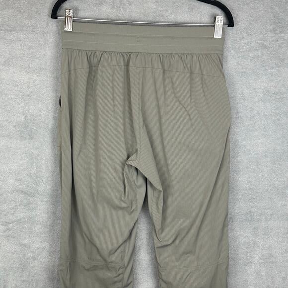 Lululemon Beyond The Studio Crop Pants Womens 8 Grey Sage Comfort Active Casual - Picture 4 of 13